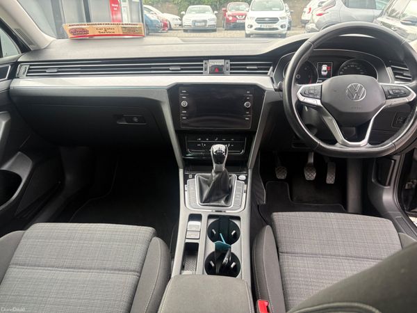 2021 Volkswagen Passat 2.0 Business Edition 400913570