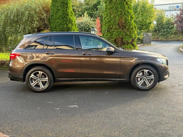 Immaculate 2018 Mercedes-Benz GLC220d 4Matic! 400914776