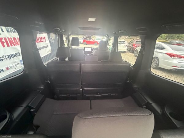 Toyota Noah 2023 **8 Seater** 400920384