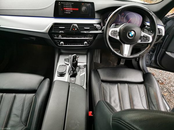 BMW 5-Series 2.0  M SPORT Edition 2019 400934778