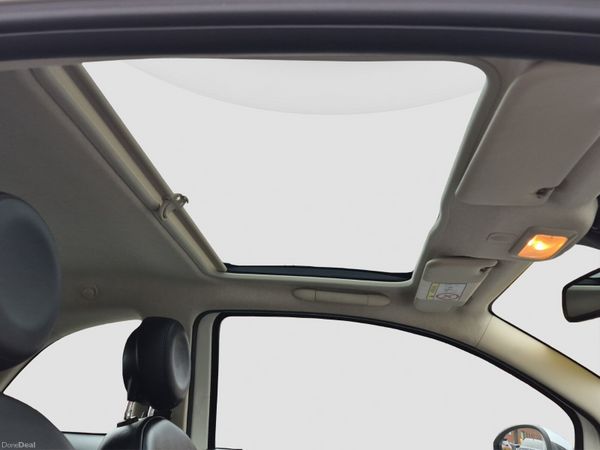 2016 FIAT 500 AUTOMATIC **PANORAMIC ROOF**FINANCE* 400939440