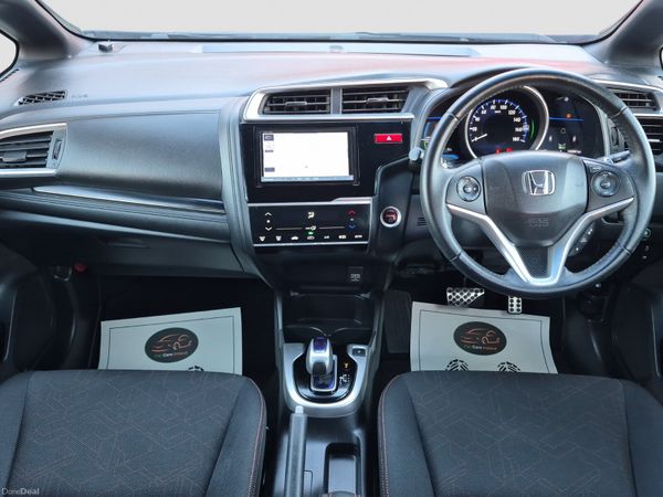 2014 HONDA FIT 1.5 HYBRID  AUTO *FINANCE* 401051640