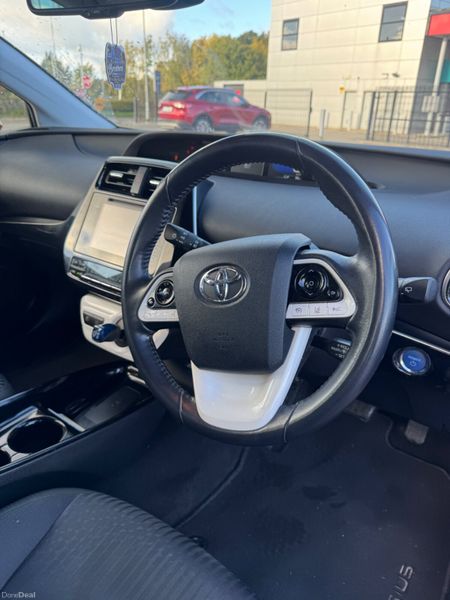 2017 Toyota Prius 1.8 HYBRID LUXURY MODEL 401071292