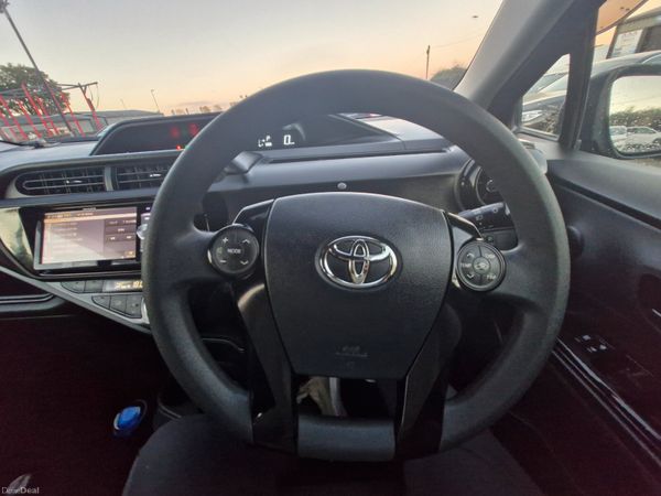 2017 Toyota Aqua 1.5L Hybrid  Automatic Low Miles 401080772