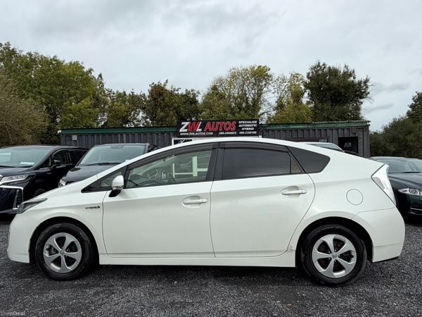 2014 Toyota Prius Hybrid 401091794