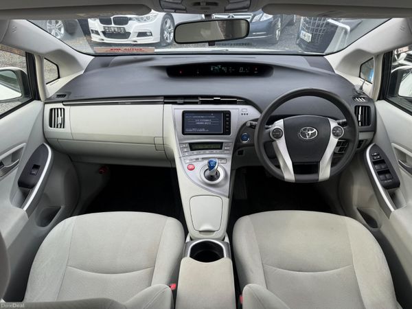 2014 Toyota Prius Hybrid 401091822