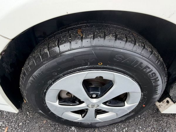 2015 Toyota Prius Hybrid 401092566
