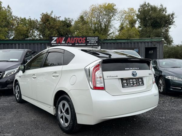 2015 Toyota Prius Hybrid 401092568