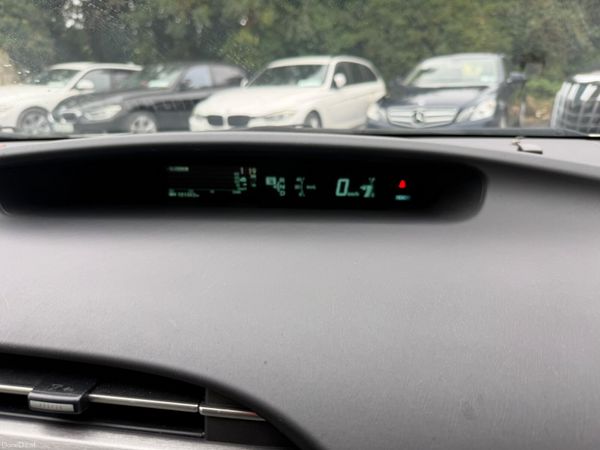 2015 Toyota Prius Hybrid 401092576