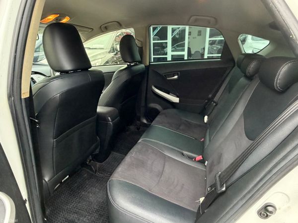 2015 Toyota Prius Hybrid 401092578
