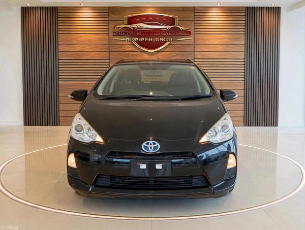 2013 Toyota Aqua Hybrid.Auto 401004472