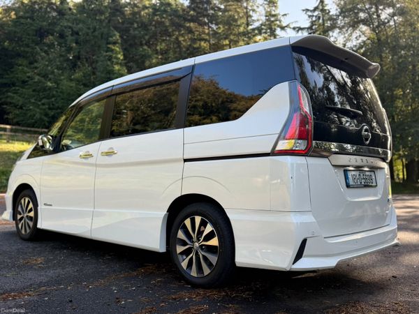 STUNNING 181 Nissan Serena 8 seater remote start 401030292