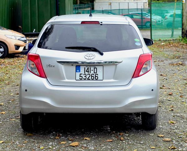 Toyota Vitz 2014 401142420