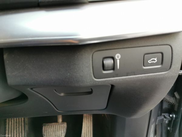 Volvo XC90 2018 401163304