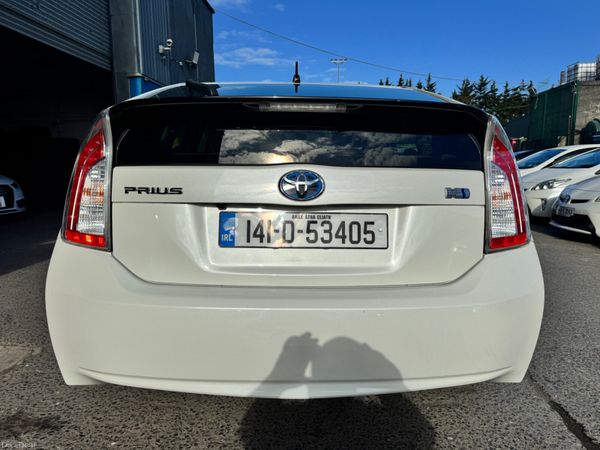 Toyota Prius 2014 401179850