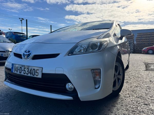 Toyota Prius 2014 401179856