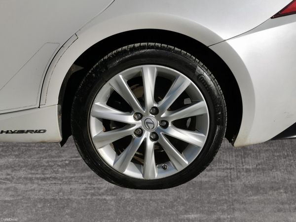 Lexus IS 2015 2.5 Hybrid 401184180