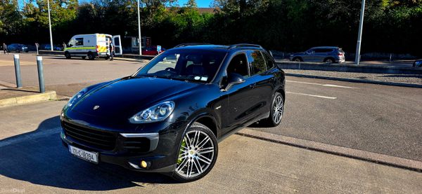 Porsche Cayenne 2017 Full service history 401119704