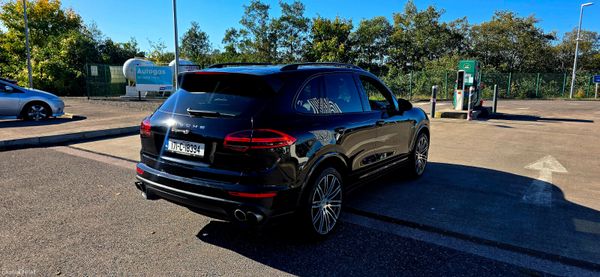 Porsche Cayenne 2017 Full service history 401119712