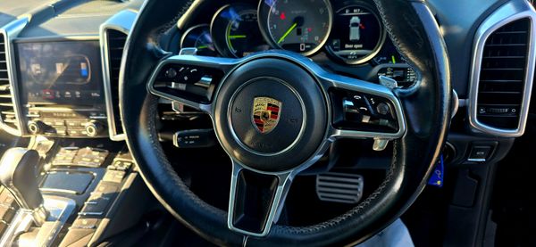 Porsche Cayenne 2017 Full service history 401119724
