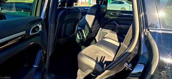 Porsche Cayenne 2017 Full service history 401119728