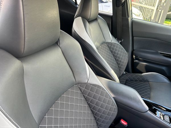 TOYOTA CHR 2019, 1.8 HYBRID AUTO HIGH SPEC NERO 401259486
