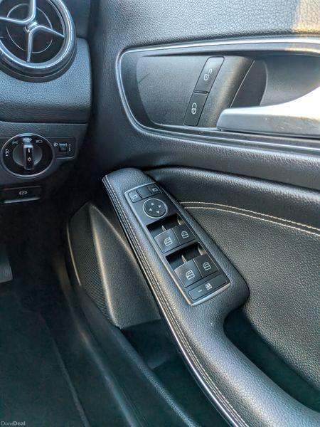 Mercedes-Benz CLA URBAN/ AUTO / NEW NCT 401299462