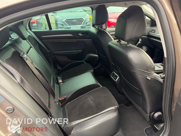 Renault Mégane Dynamic S Nav Low Milage! 401235334