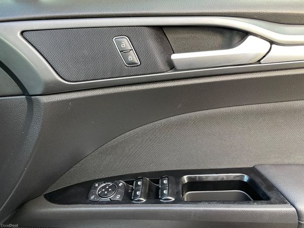 Ford Mondeo 2015, ST line styling 401359146
