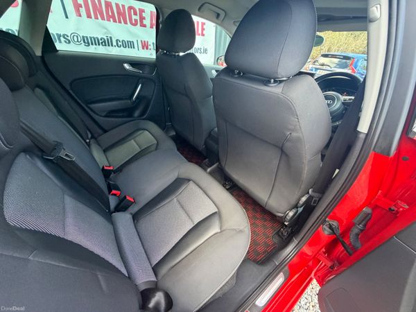 Audi A1 **2015 low mileage ** 401483152