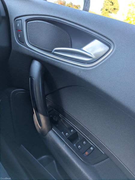 Audi A1 /Auto /Reverse camera/ New NCT & Tax 401555452
