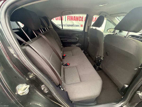 Toyota Aqua 2018** finance Available ** 401570692