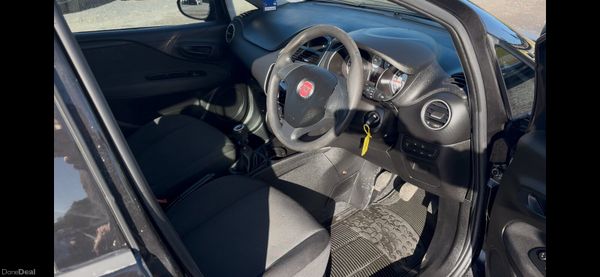 Fiat Punto 2016 1.2 Petrol 401589288