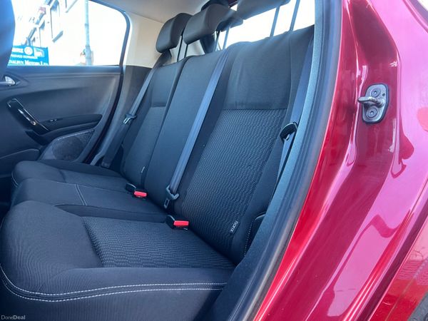 2017 Peugeot 208*1 owner*only 96k km*Automatic* 401507758