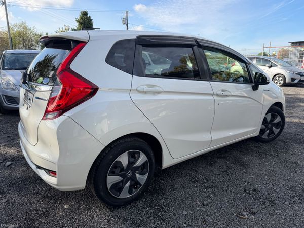Honda fit  Hybrid Automatic 401520562