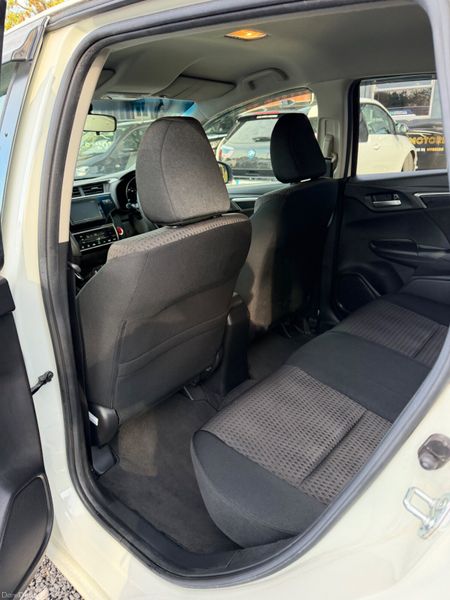 Honda fit  Hybrid Automatic 401520568