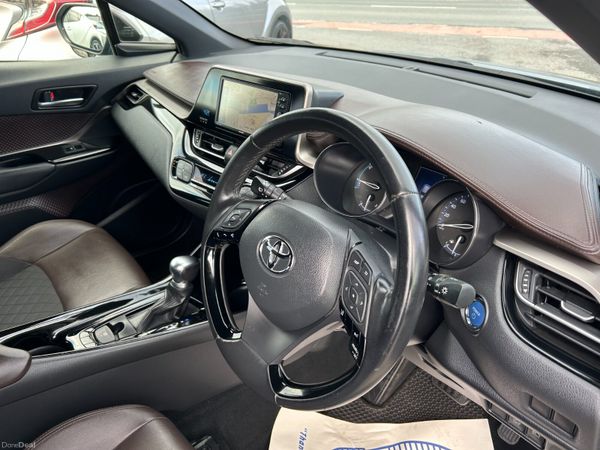 TOYOTA C-HR 2017, 1.8 HYBRID AUTO LOW KM KM SPEC 401610340