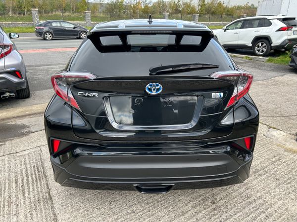 TOYOTA C-HR 2017, 1.8 HYBRID AUTO LOW KM KM SPEC 401610330