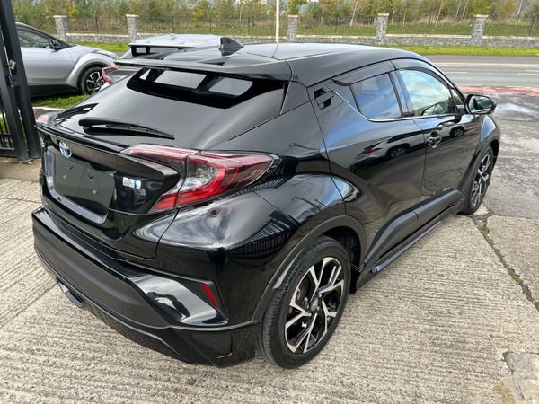 TOYOTA C-HR 2017, 1.8 HYBRID AUTO LOW KM KM SPEC 401610332