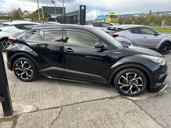 TOYOTA C-HR 2017, 1.8 HYBRID AUTO LOW KM KM SPEC 401610336