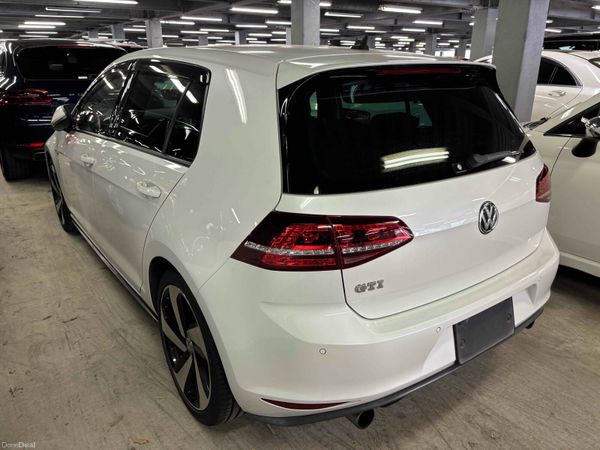 Volkswagen Golf GTI 401627060