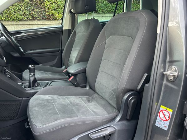 2018 VOLKSWAGEN TIGUAN HIGHLINE PANORAMIC SUNROOF 401752494