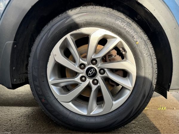 Hyundai Tucson EXECUTIVE 401870512