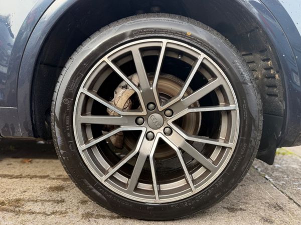 Audi Q5 S-TRONIC 402002610