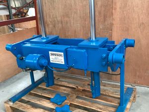 Truck Pit Jack - Image 2