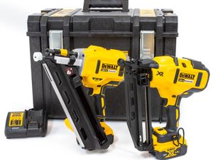 Dewalt DCD996  18V XR XRP HAMMER DRILL DRIVER - Image 3
