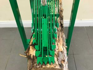 Timber Croc Log Holder - Image 4