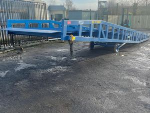 Forklift container mobile loading ramp - Image 4
