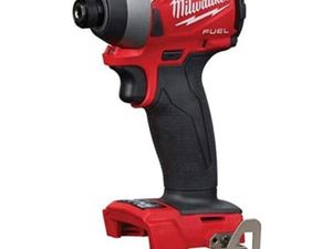 Milwaukee M18 1/4" Impact Driver - Image 2