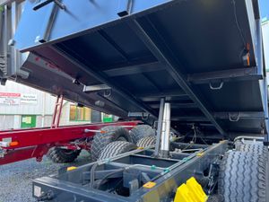 Pronar 10 tonne trailer - Image 4